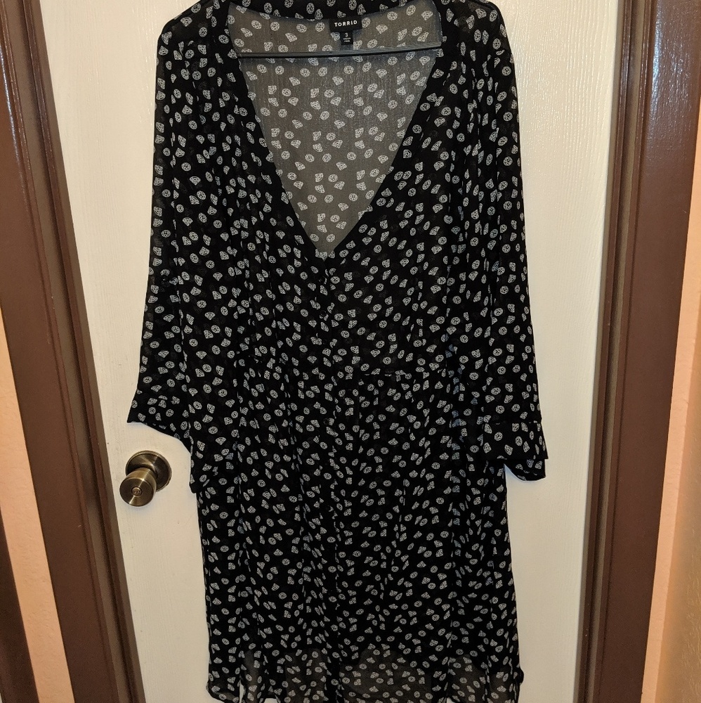 Torrid sz 3 Sheer Shirt Dress Diamond Print